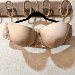 Auden strapless bra size 42D